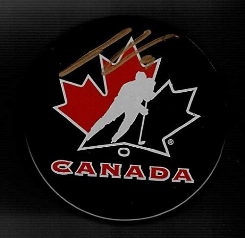 Джо Заповядал подписа хокей шайба на националния Отбор на Канада Detroit Red Wings - Autographed NHL Pucks