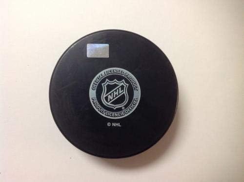 Джейк Маззин Подписа хокей шайба с автограф от Los Angeles LA Kings a - Autographed NHL Pucks