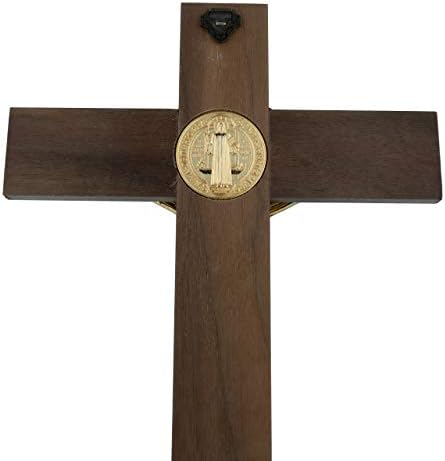 Дървен стенен кръст с медал на Свети Бенедикт | Красив златист Исус | Твърдо оцветени дърво | е Готов да виси на стената