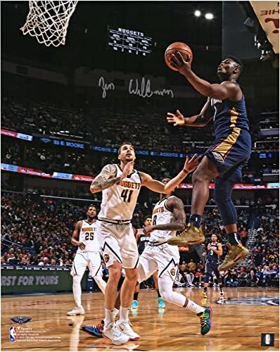Zion Williamson New Orleans Pelicans Autographed 16 x 20 Navy Jersey Layup Вертикална снимка - Autographed NBA Photos