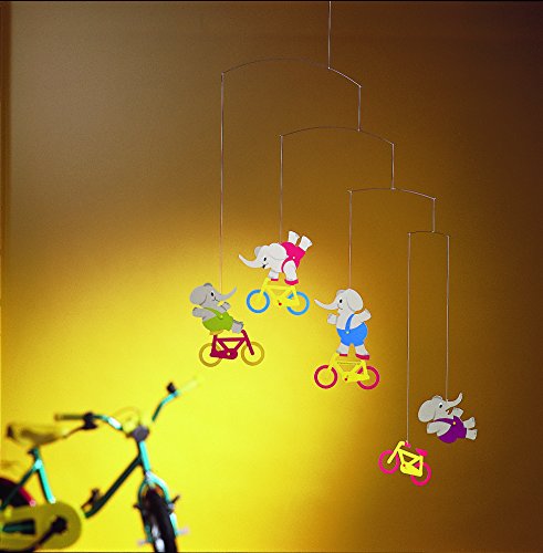 Cyclephants Hanging Nursery Mobile - 24 инча - Ръчно изработени in Denmark by Flensted