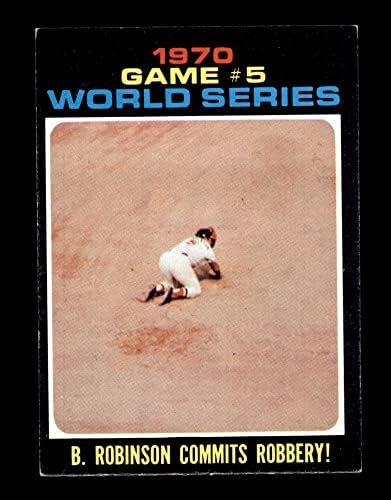 1971 Topps 331 1970 World Series - Игра на 5 - Б. Robinson извърши обир Брукс Робинсън Baltimore/Cincinnati Orioles/Maya